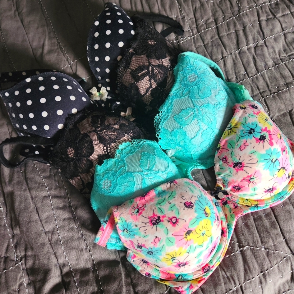 VS Body by Victoria lined Demi Lot of 4 bras